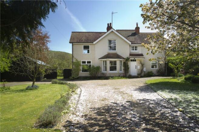 Attractive Detached