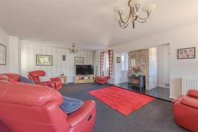 9 Ravenstone Road, Heather