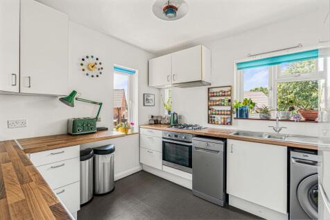 Philip Road, Staines-upon-Thames, TW18