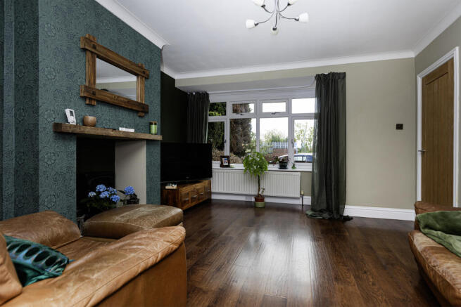 2 bed Semi-Detached for sale Image 5