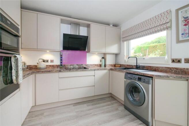 3 bed Bungalow for sale Image 11
