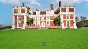 8, Hill Hall, Mount Road, Theydon Mount, Epping CM16 7QQ