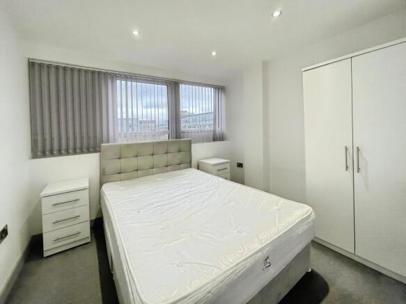 1 bed Flat to rent Image 4