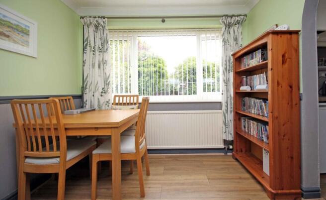 Roe Buck Estate, Llanfachraeth, Holyhead, Isle of Anglesey, LL65 photo 4