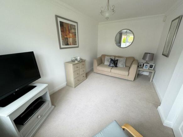 STUDY / SITTING ROOM