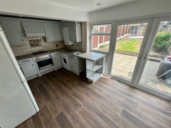 kitchen 3.jpg