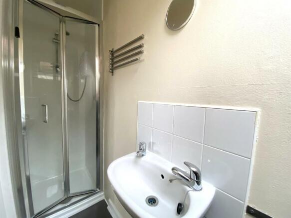 Shower-Room
