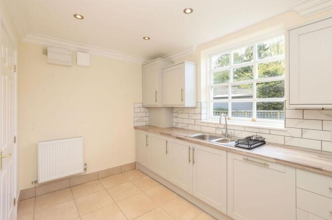 2 bed Bungalow for sale Image 8