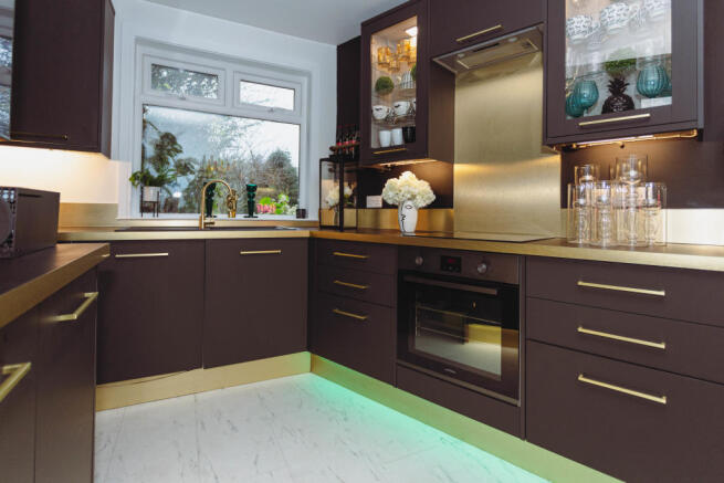 Dine-in Kitchen