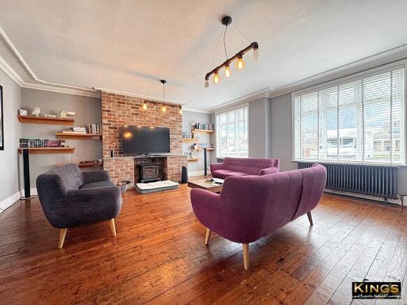 4 bed Detached for sale Image 4