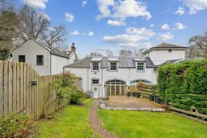 Eight Bells Cottage, Glenarn Road, Helensburgh G84 8LL