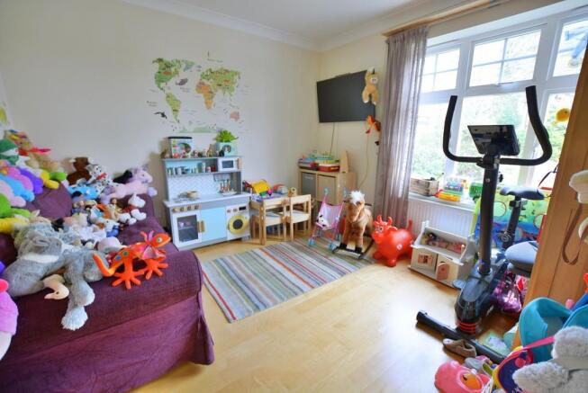 Photo 11