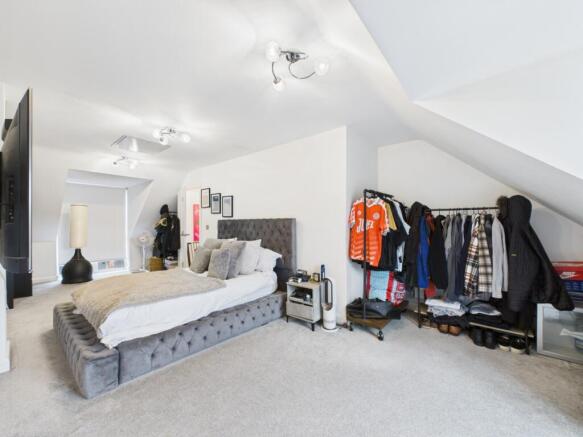 3 bed Terraced for sale Image 10