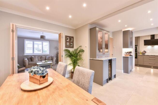 Kitchen/Dining Room