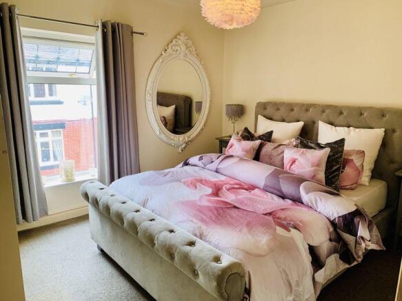 BEDROOM 1 FRONT