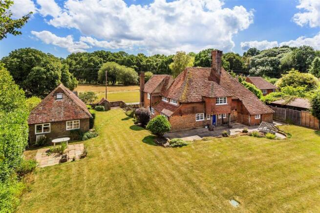 house. estate agency Dunsfold Oak Tree Cottage