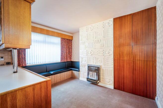 3 bed Semi-Detached for sale Image 6