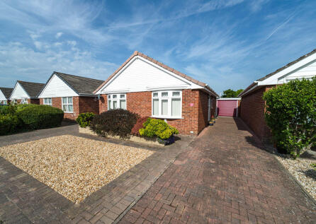 Wren Close, Worle - BEAUTIFULLY MAINTAINED
