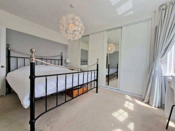 Bedroom 1 2.jpg