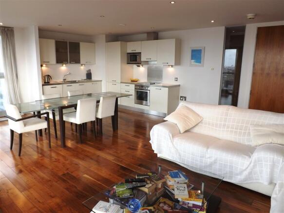 Lounge / Kitchen / Diner