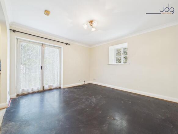 Open Plan Living with access to the garden