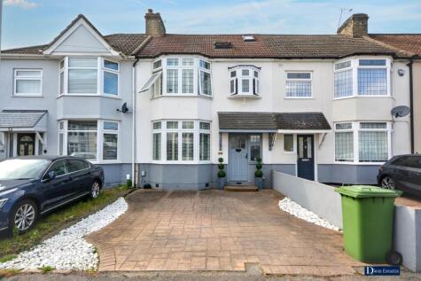 Harwood Avenue, Ardleigh Green, Hornchurch, RM11