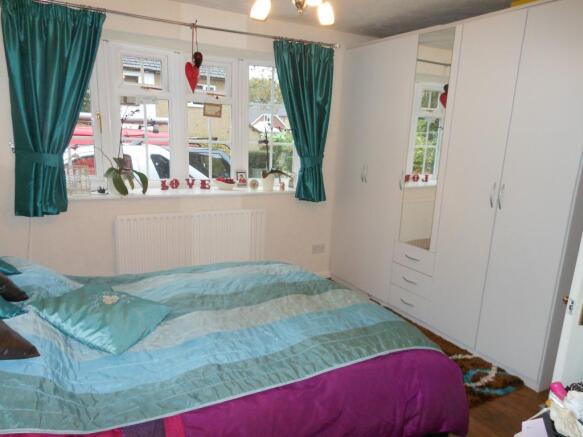 MASTER BEDROOM: