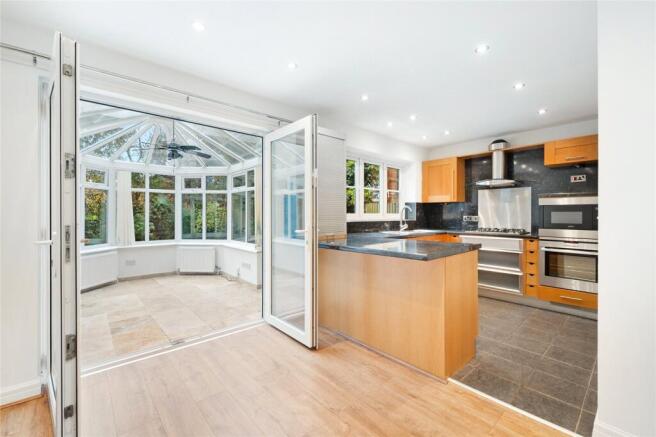 Kitchen Dining Area
