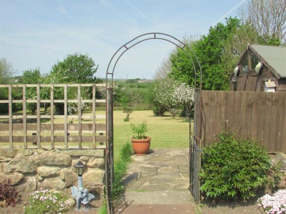 Garden Arbour