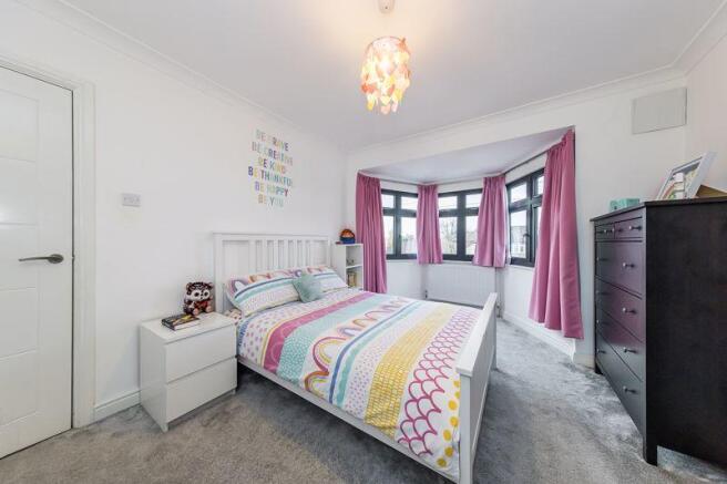 FIRST FLOOR BEDROOM
