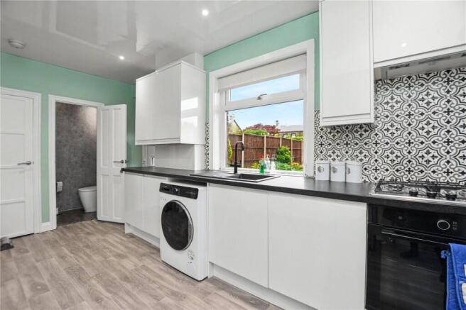 3 bed Terraced for sale Image 10