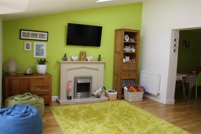 Photo 3