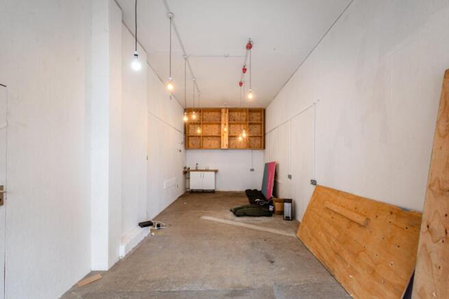 Hoxton St 147 - 2.jpg