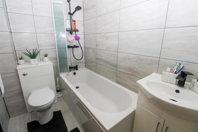 3 bed Town House for sale Image 10
