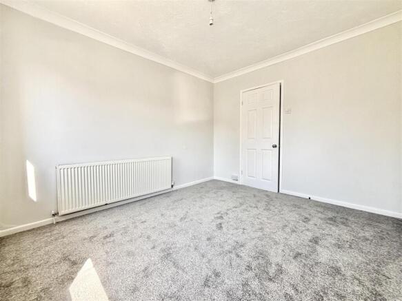 3 bed Semi-Detached for sale Image 7