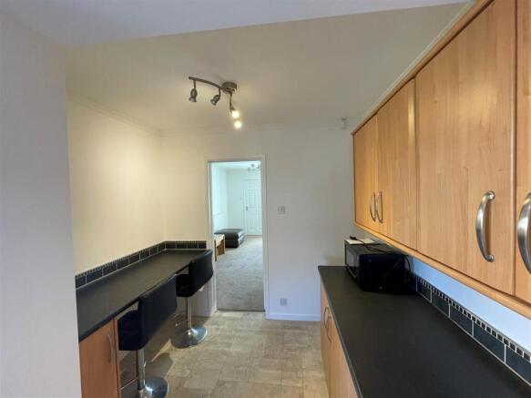 Kitchen 3.jpg
