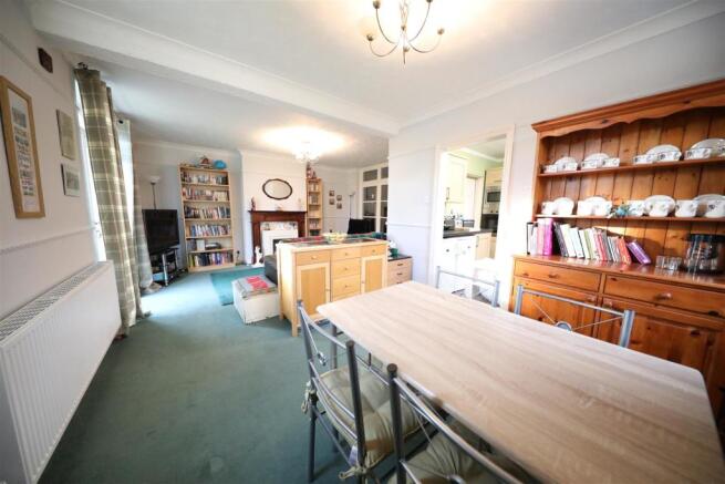 Living room/diner