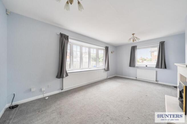 4 bed Detached Bungalow for sale Image 7