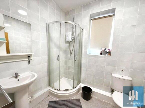 1 bed House Share to rent Image 7