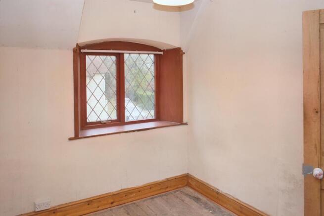 1 East Lodge Cottage, Green Lane, Heythrop, Chipping Norton, OX7 5TU
