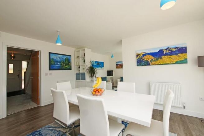 4 bed Detached for sale Image 7