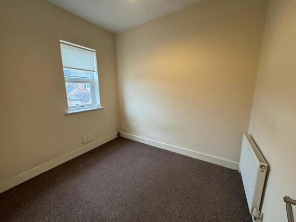 2 bed Terraced to rent Image 9