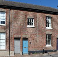 1, Old Laundry Cottages, Southover High Street, Lewes BN7 1HU