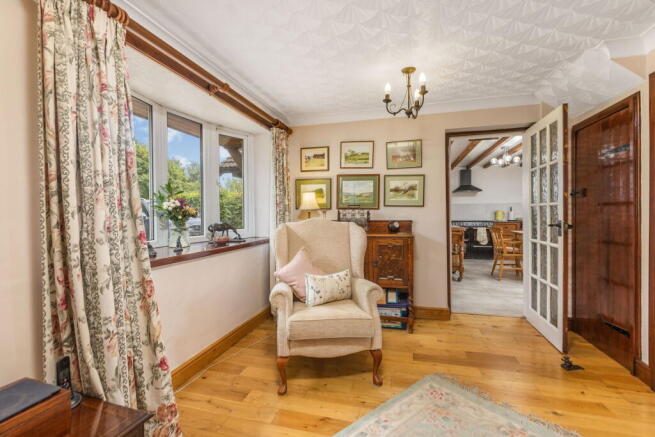 4 bed Cottage for sale Image 6