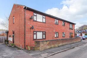 75, Woodley Hill, Chesham HP5 1SP