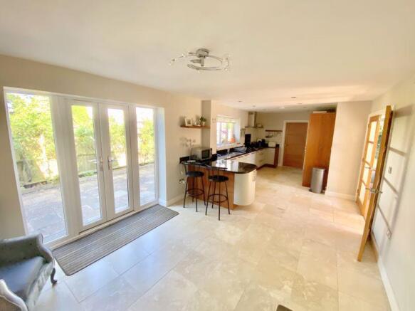 Breakfast Kitchen