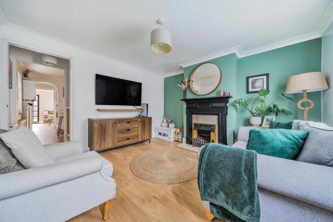Living Room (2)