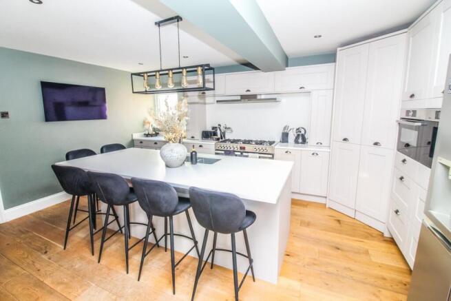 Kitchen Pic 2.