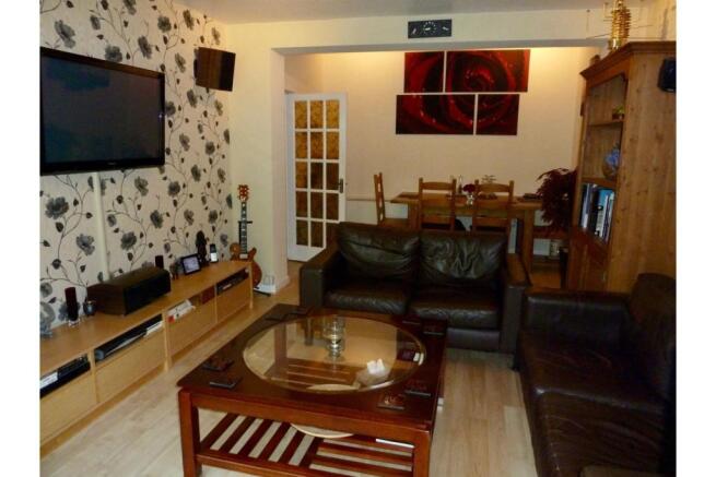 Lounge/Dining Room