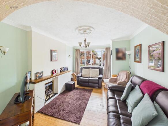 cam05591g0pr0184still035